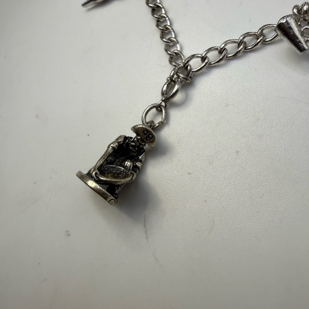 Vintage Knott’s Berry Farm Sterling Silver Charm Bracelet 7” - Picture 3 of 8